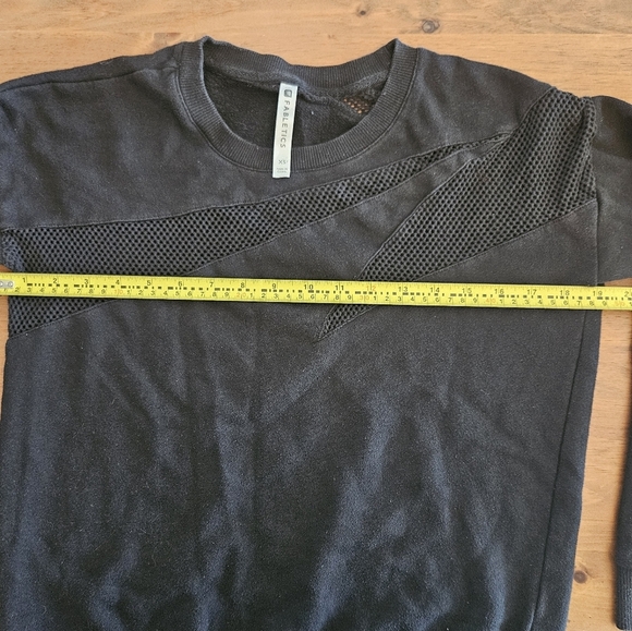 Fabletics Black Mesh Cut Out Sweatshirt Black Size XS - Picture 7 of 8